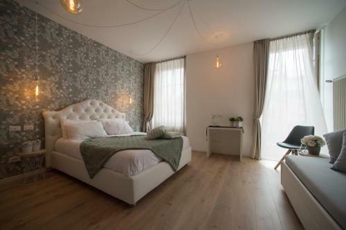 Bed & Breakfast Lainez Rooms & Suites