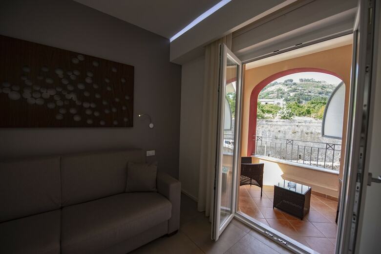 Bed & Breakfast Aether Suites Tropea