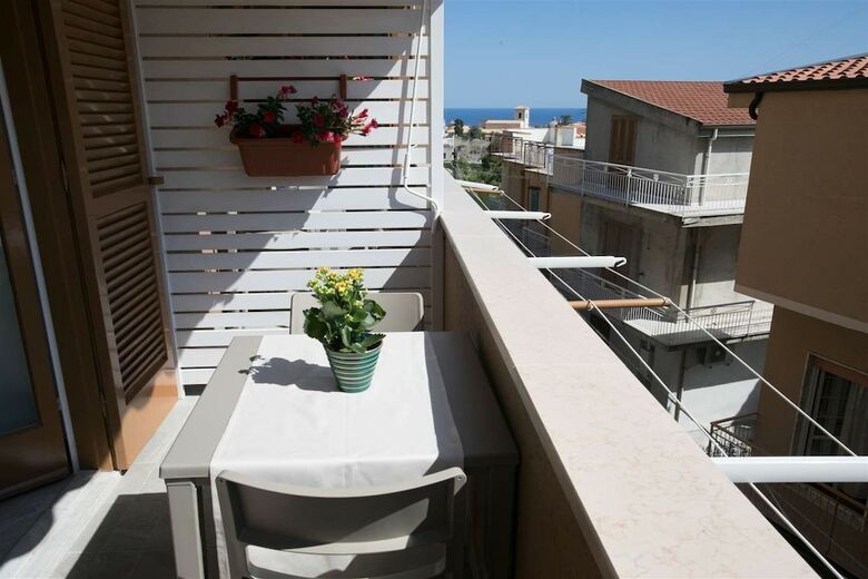 B&B Holiday Tropea