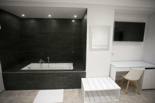 Hostal Tropea Luxury & Charm