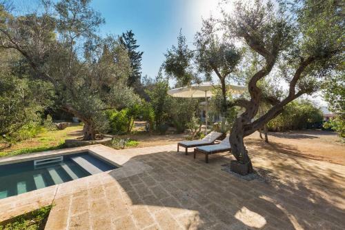 Monaci Villa Sleeps 10 Pool Air Con Wifi