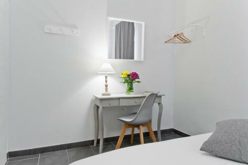 Hostal To 91 Home