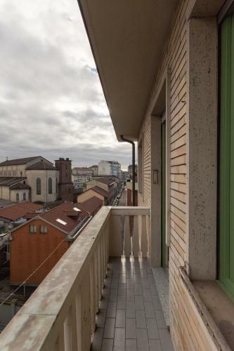 Rivoli Roomy Apartment