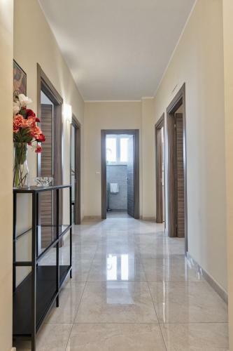 Rivoli Roomy Apartment
