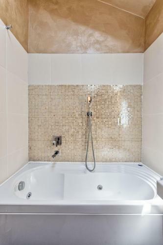Apartamento Savoia Wooden Duplex Apt