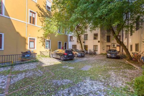 Udine Centre Stylish Apartment