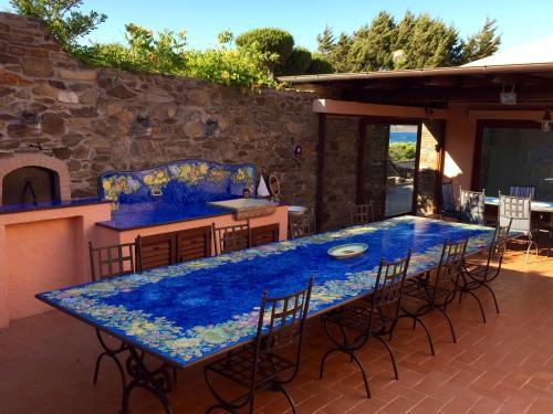 Villa F�la Con Piscina