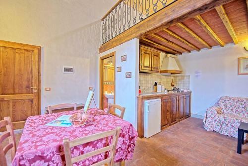 Strada In Chianti Apartment Sleeps 3 Air Con