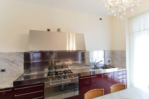 Stresa Villa Sleeps 10 Pool Air Con Wifi