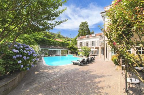 Stresa Villa Sleeps 10 Pool Air Con Wifi