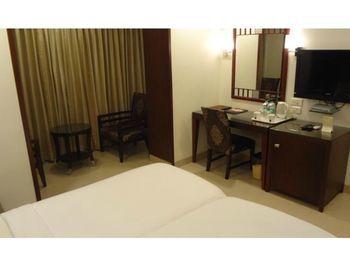 Hotel Suba Palace