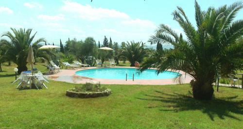 Suvereto Apartment Sleeps 4 Pool