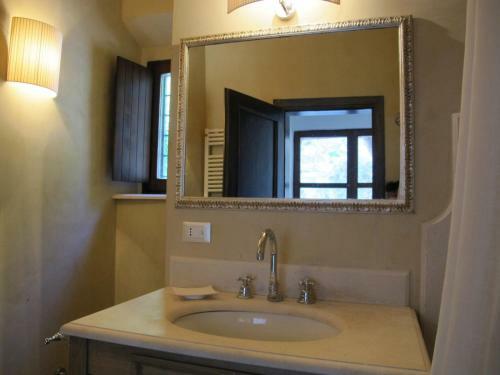 Orbetello Villa Sleeps 10 Wifi