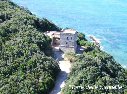 Orbetello Villa Sleeps 10 Wifi