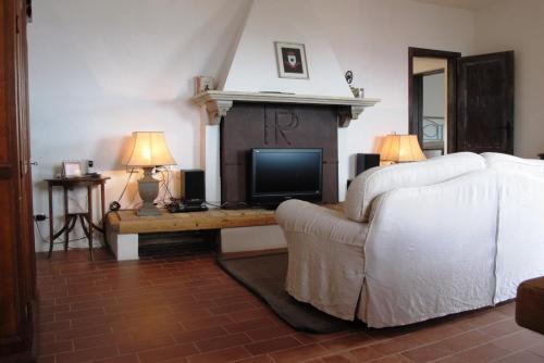 Orbetello Villa Sleeps 10 Wifi