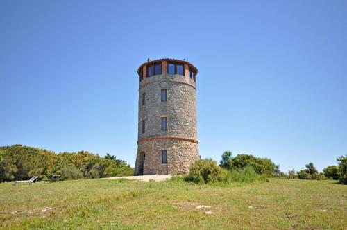 Talamone Chateau Sleeps 5