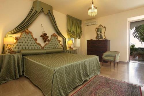 Taormina Villa Sleeps 9 Pool Air Con Wifi