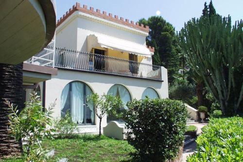 Taormina Villa Sleeps 9 Pool Air Con Wifi