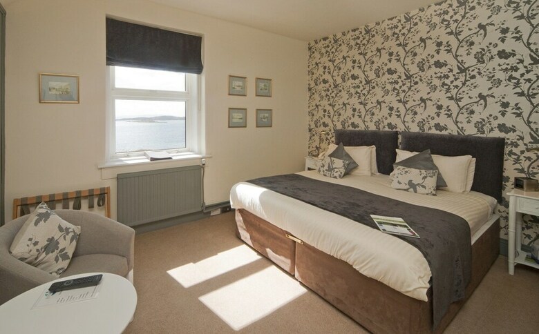 Loch Melfort Hotel(.)