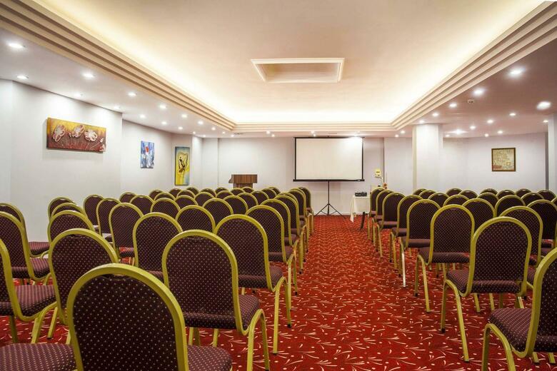 Hotel Kleopatra Ada