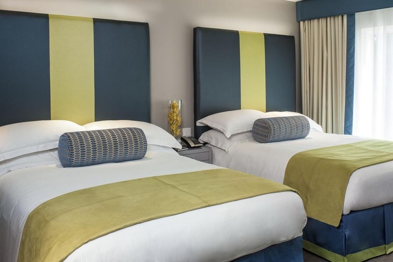 Sunset Marquis Hotel And Villas
