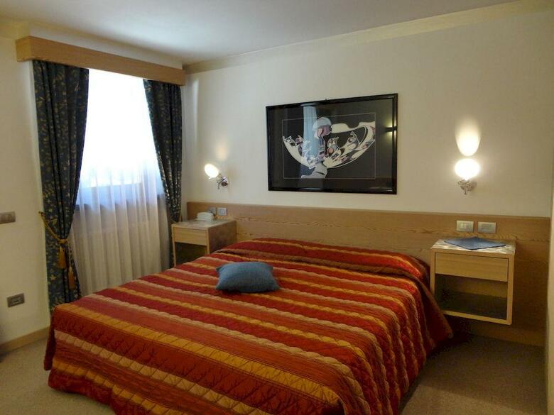 Hotel Antares