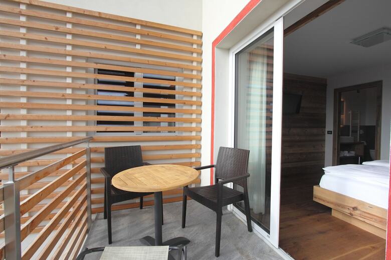 Dolomites B&b, Suites And Apartments