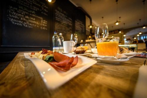 Hostal Bernina Express Rooms&breakfast