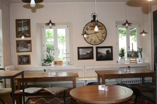 Hostal Bernina Express Rooms&breakfast