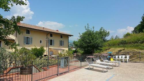 Serravalle Pistoiese Villa Sleeps 6 Pool Wifi