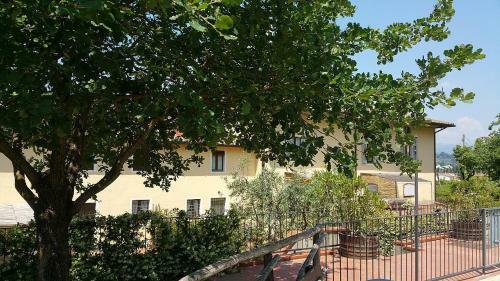 Serravalle Pistoiese Villa Sleeps 6 Pool Wifi