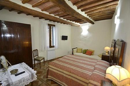 Siena Apartment Sleeps 4
