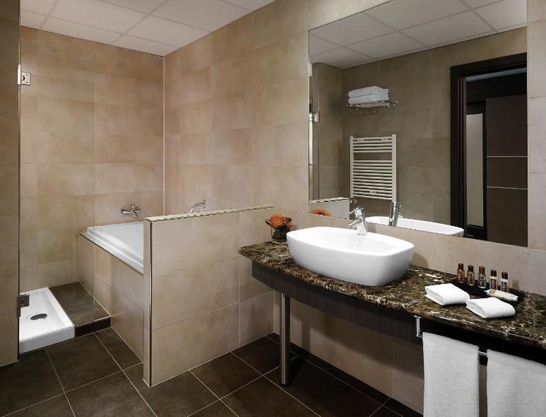 Sheraton Milan Malpensa Airport Hotel & Conference