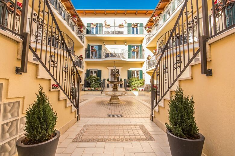 Hotel Aurelia Vatican Apartments