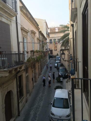 Sanmartinoortigia Apartments