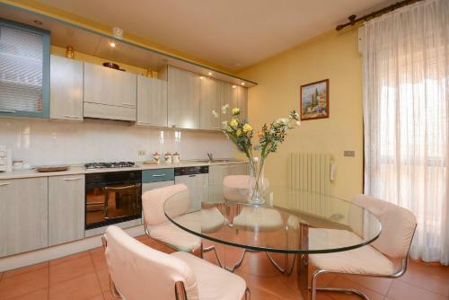 Apartamento Casa Vacanze Con Ampia Piscina"lago E Terme"