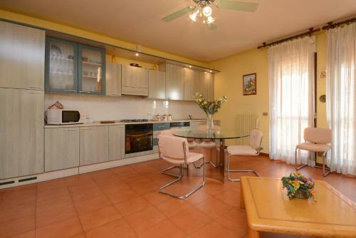 Apartamento Casa Vacanze Con Ampia Piscina"lago E Terme"