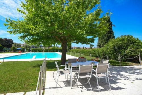 Sirmione Beach Apartment
