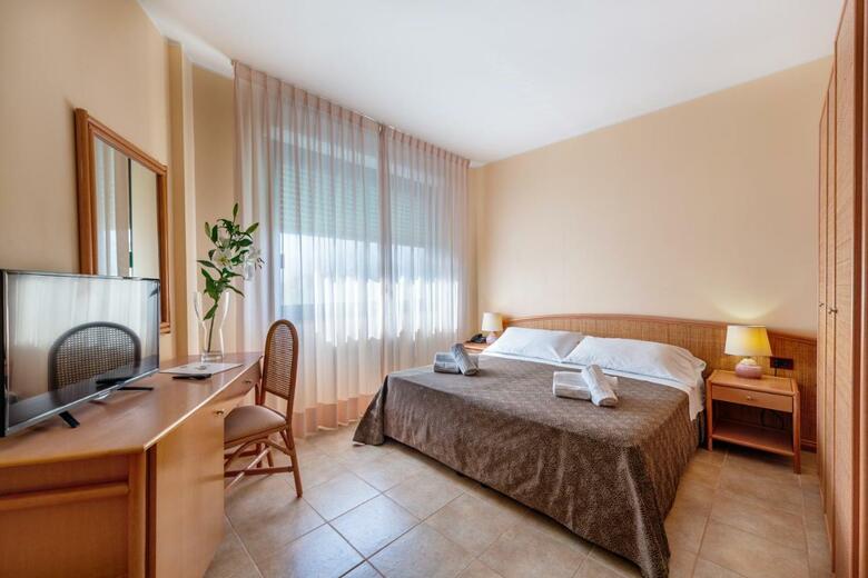 Rina Hotel