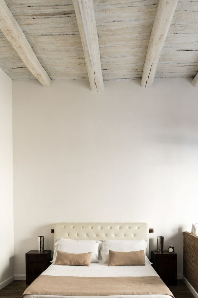 Agora Apartments