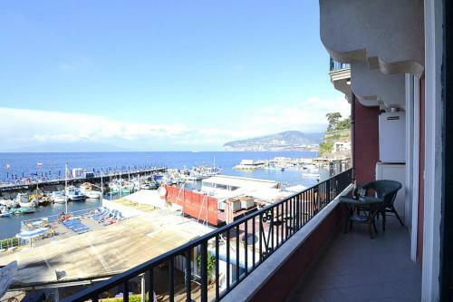 Sorrento Apartment Sleeps 5 Air Con