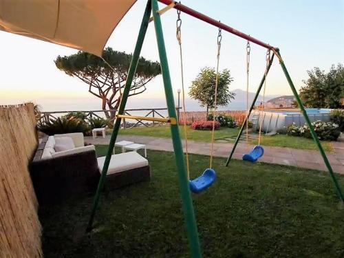 Sorrento Villa Sleeps 7 Pool Wifi