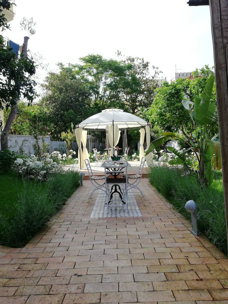Hostal Villa Manning Relais