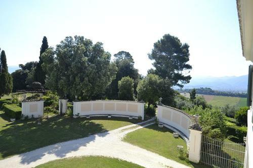 Spoleto Villa Sleeps 23 Pool Air Con Wifi