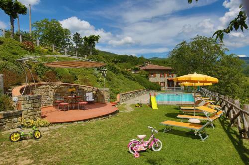 Calcinaia Villa Sleeps 14 Pool Wifi