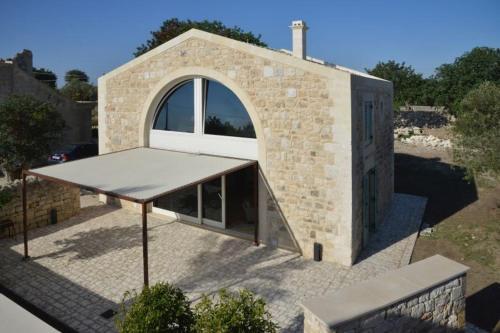 Scicli Villa Sleeps 16 Pool Air Con Wifi