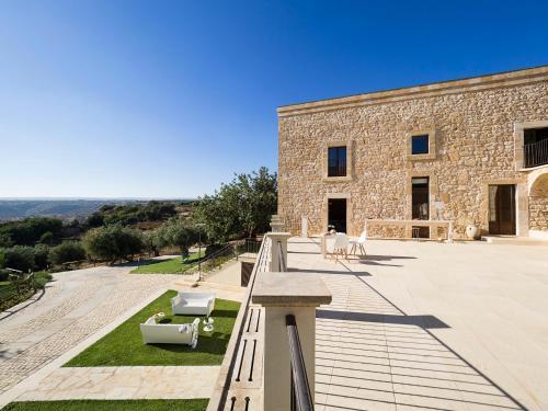 Scicli Villa Sleeps 8 Pool Air Con Wifi