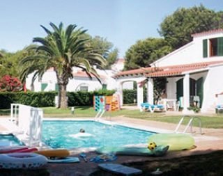 Apartamentos Arenal Playa (.)