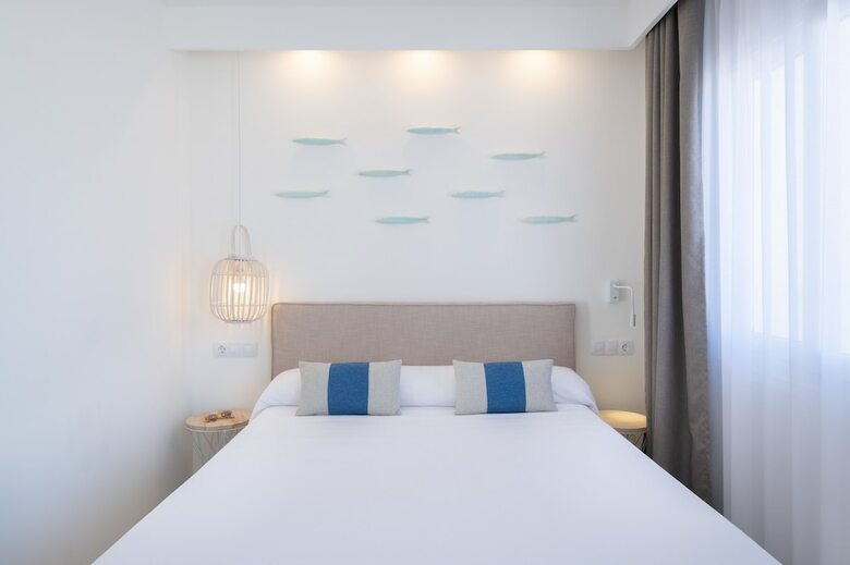 Apartamentos Carema Beach Menorca