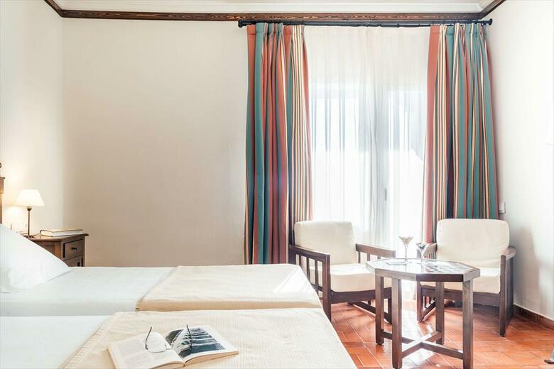 Hotel Parador De Manzanares